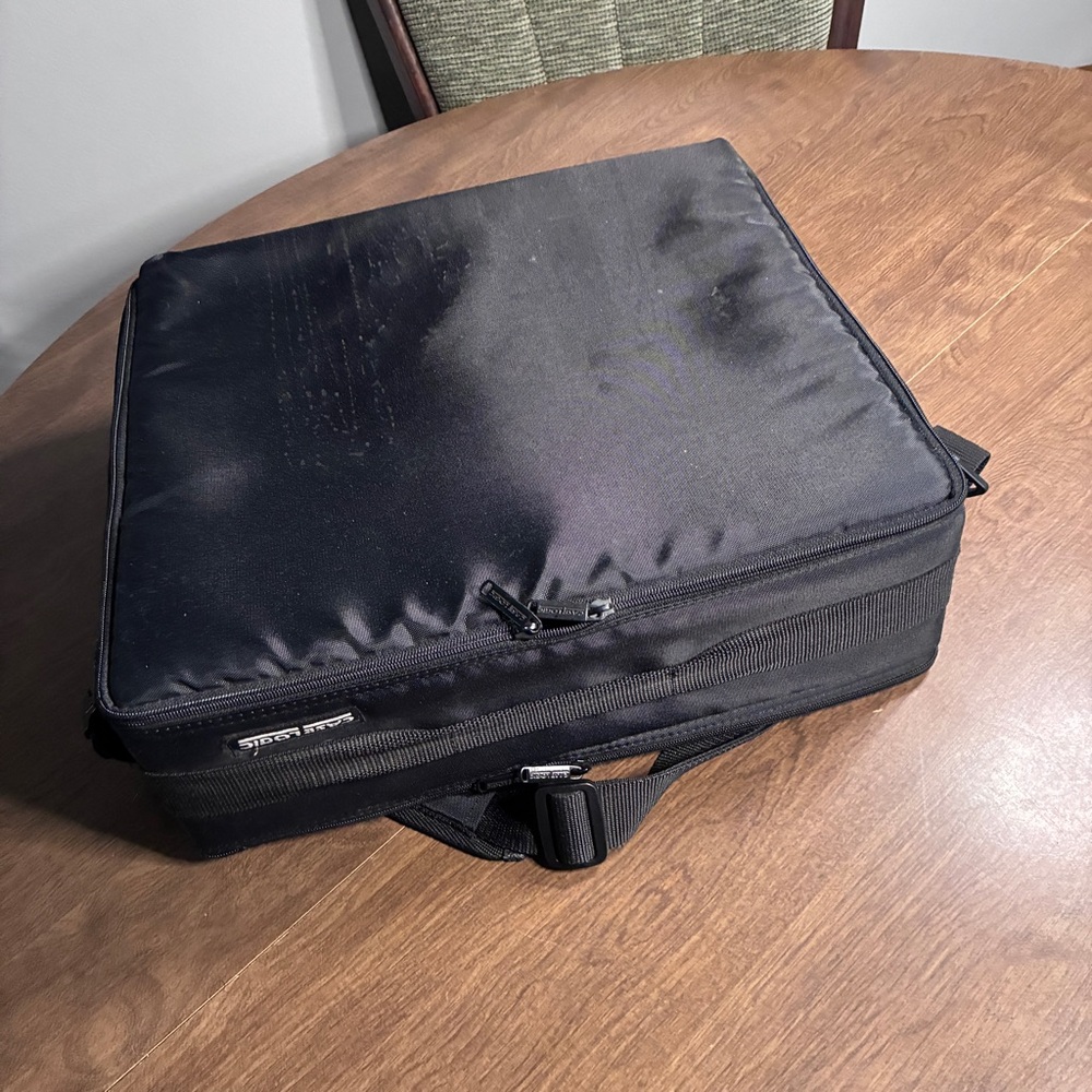 Case Logic 120 Cassette Tape Black Double Sided Storage Travel Case